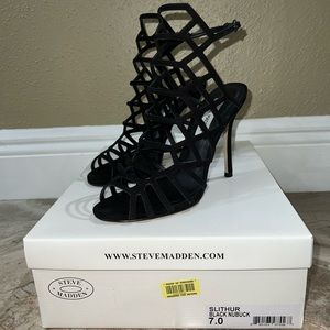 Steve Madden Slither Black Nubuck heels